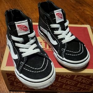 Sk8 hi zip vans size 6